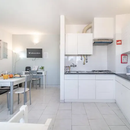 Lena's House By Hellovacations Apartamento
