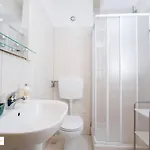 דירה Lena's House By Hellovacations *